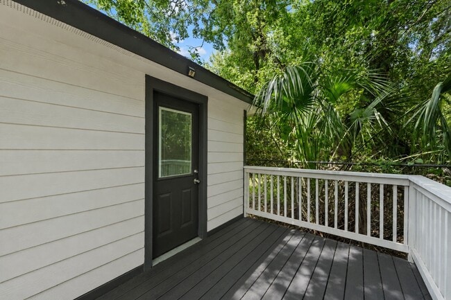 Photo - 2821 Holman St