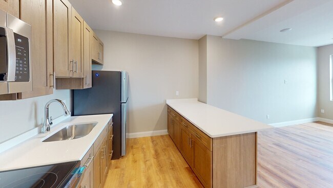 Photo - 100 Revere St Unit 504