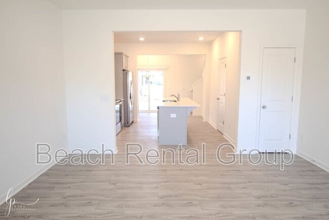 Photo - 172 Crescent Wy