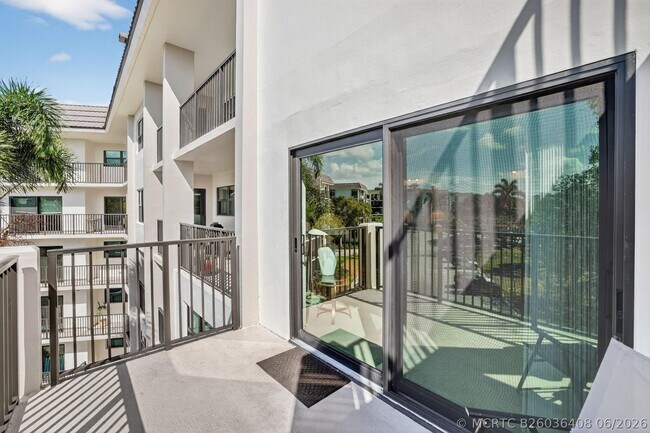 Photo - 1000 River Reach Dr Unit 406