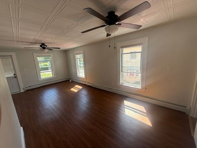 280 Hillside Ave