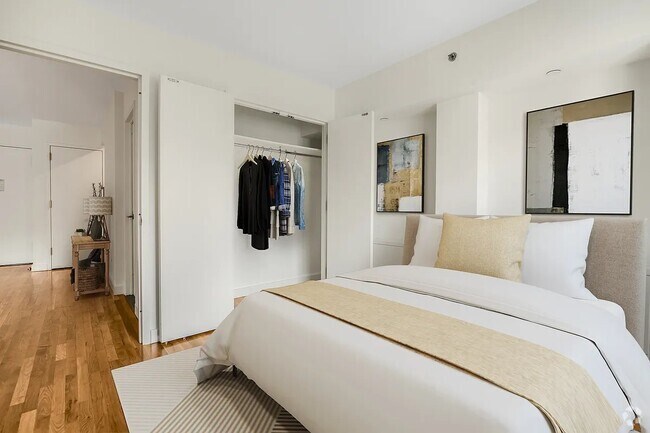 Building Photo - 101 W 15th St Unit 510 Rental