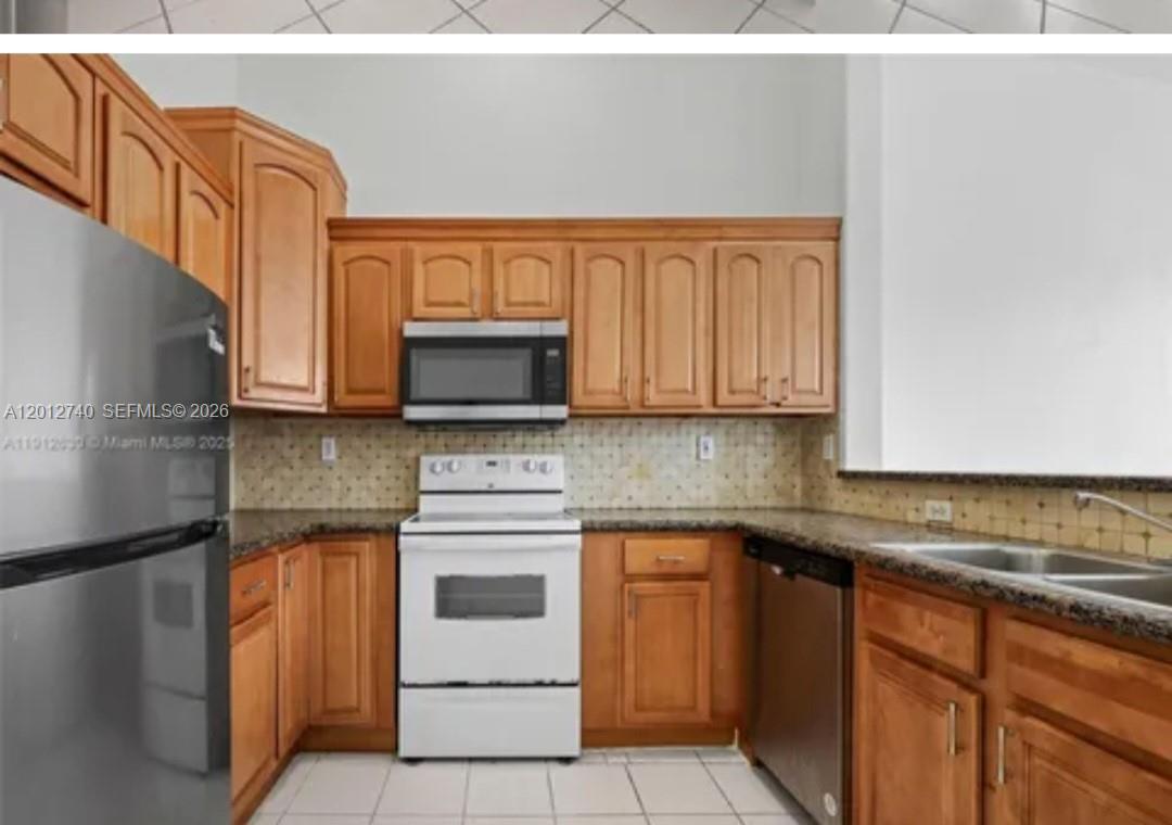 Photo - 1658 SE 28th Ct Unidad 200