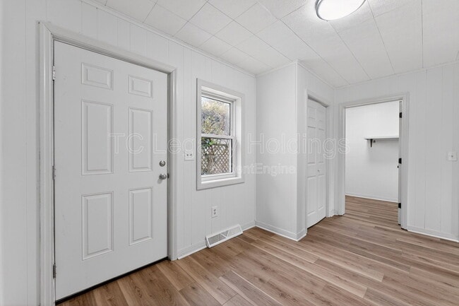 Photo - 2311 Henderson Ave