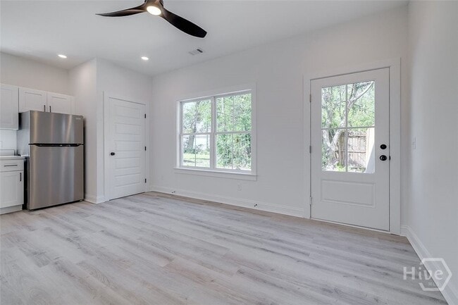 Photo - 1619 Le Grand St