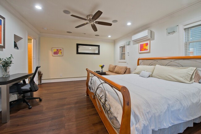 809 Warren Ave