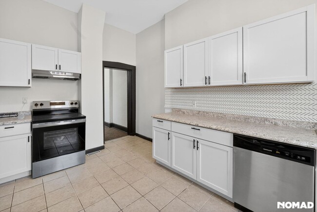 Photo - 2636 Arsenal St