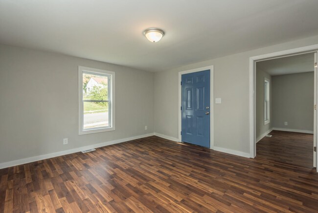 Photo - Knoxville 37917 - 3 bedroom, 1 bath home  ...