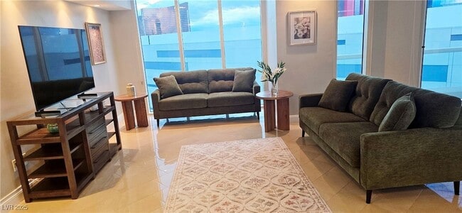 Photo - 2747 Paradise Rd Unit 2206