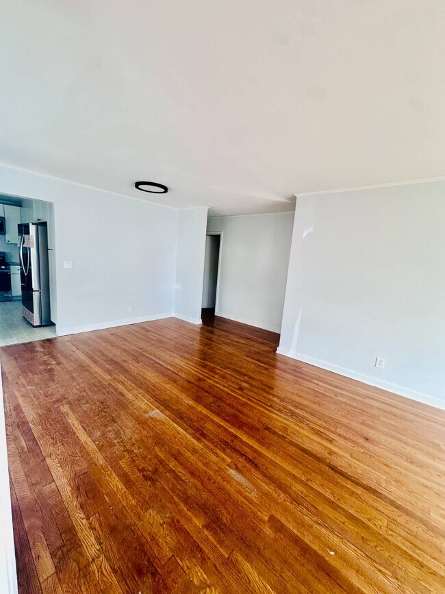 Photo - 74 Bermuda St