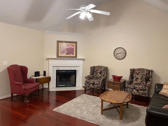 Photo - 126 Hayesbury Ct