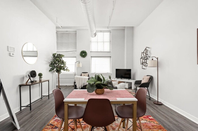 Photo - 50 N Illinois St Unit ID1014273P