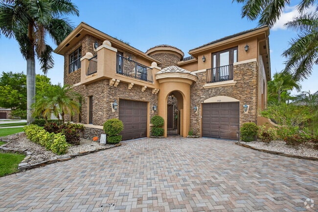 Building Photo - 3501 Collonade Dr Rental