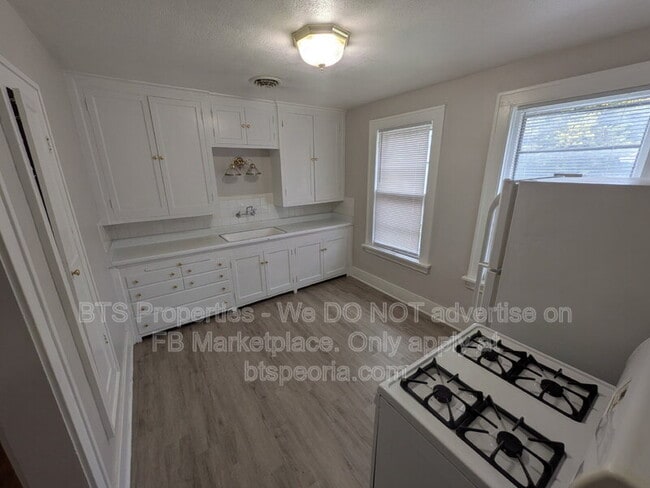 Photo - 1532 W Barker Ave