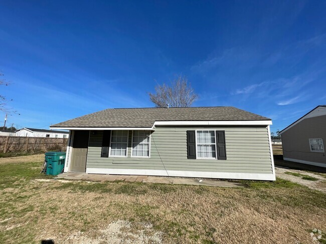 Building Photo - 191 Fruge Rd Unit 191 Fruge St. #2 Rental