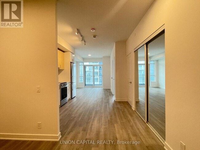 Photo - 50 Upper Mall Wy Unit 1403