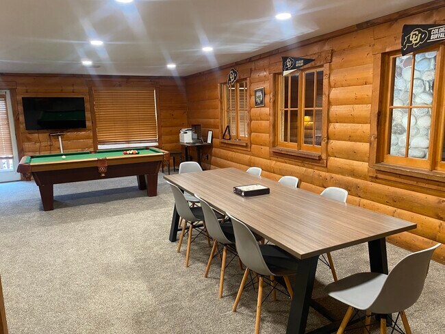 Club Room