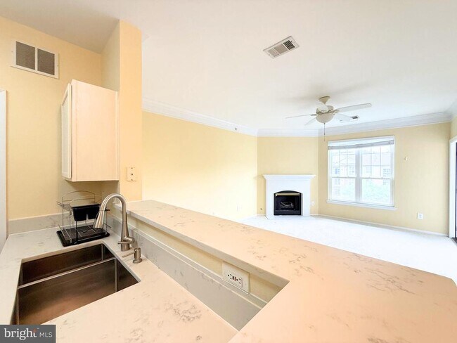 Photo - 1580 Spring Gate Dr. Unit 4415
