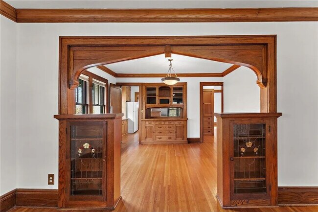 Photo - 2017 Laurel Avenue