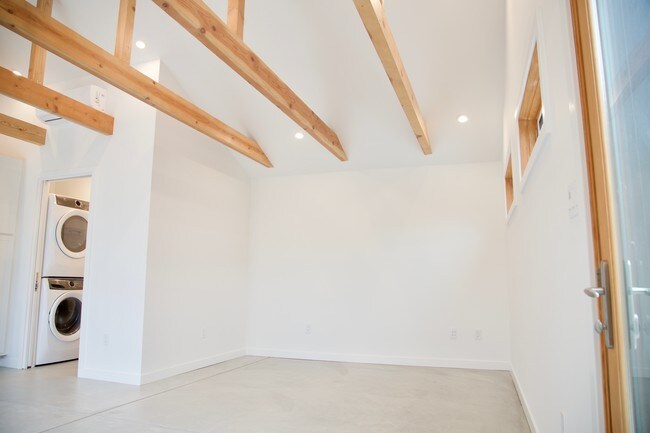 Photo - 6521 W 87th St