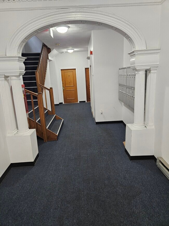 Building Photo - 111 Norway St Unit 105 Rental