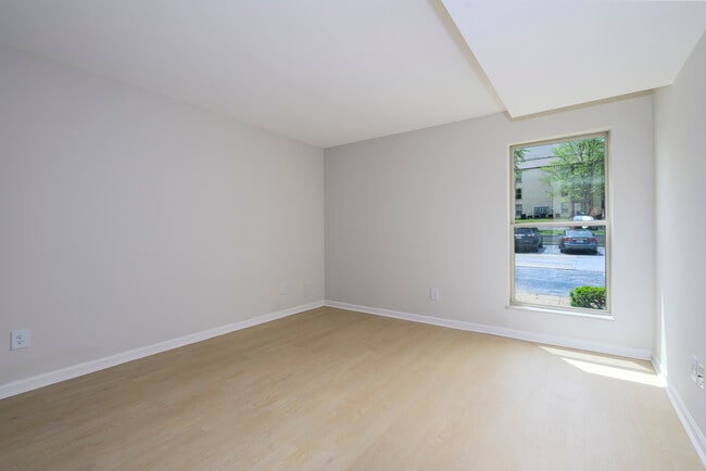 Oak Forest Apartments