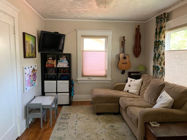 Photo - 824 N Killingsworth Ct