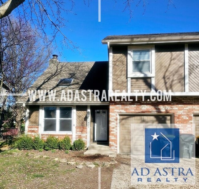 Photo - Very Nice 3 Bedroom 2 Bath Duplex in Overland Park-Available in JUNE!!