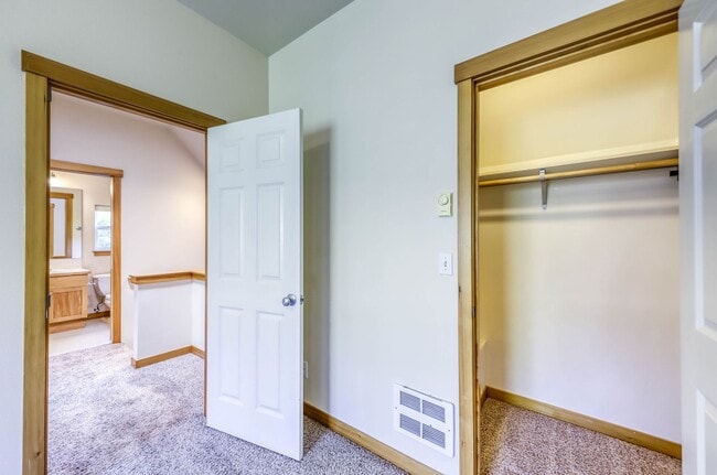 Photo - Courtyards Condominium unit in Town