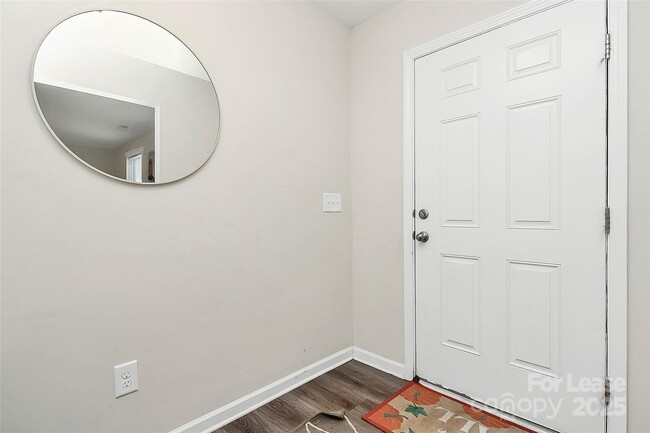 Photo - 409 Kickapoo Ave