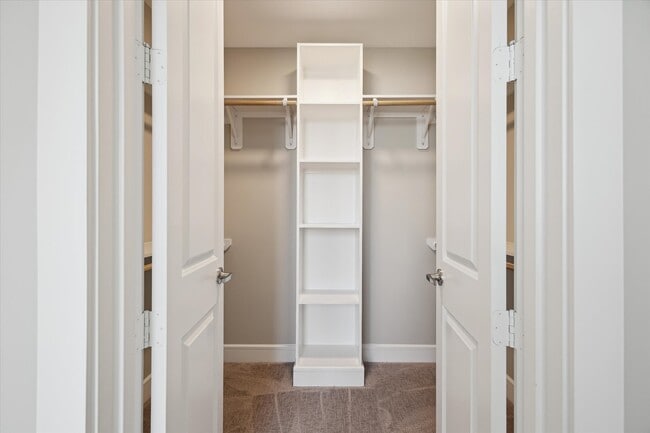 Building Photo - 9757 Katy Fwy Unit 321