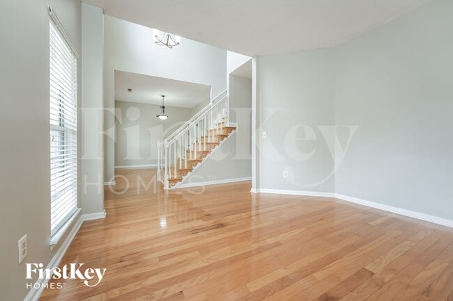 Photo - 103 Monsarret Ln