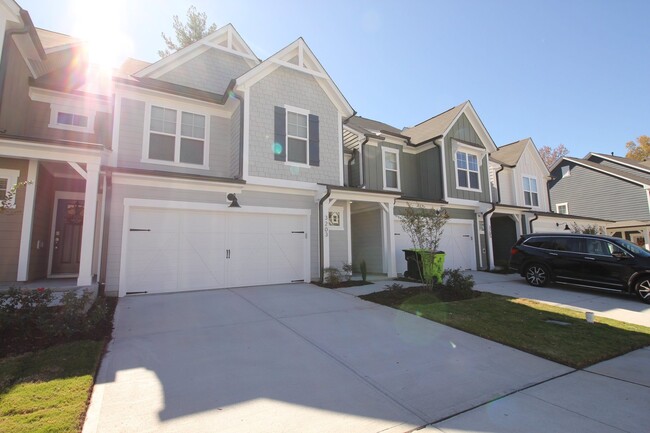 3 Bedroom, 2.5 Bath with 2 Car Garage! - P... - 3 Bedroom, 2.5 Bath with 2 Car Garage! - P... House