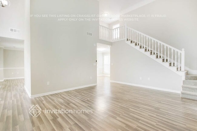 Photo - 4132 Maple Ln