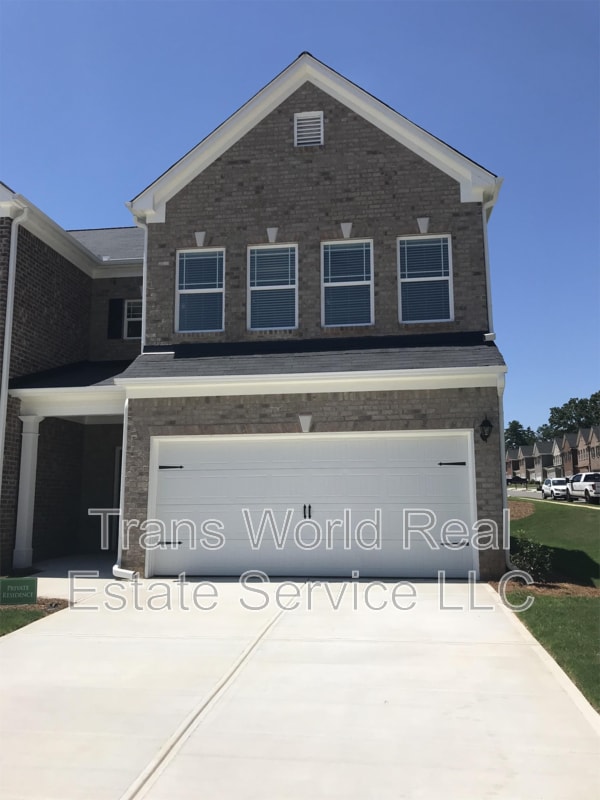 Building Photo - 267 Coolwater Ln SE