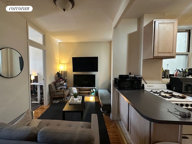 Photo - 114 E 1st St Apartment