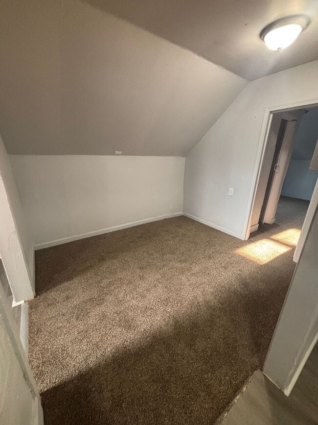 Photo - 3147 W 54th St Unidad UP