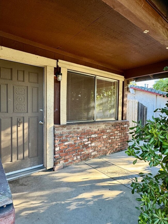 Photo - 7037-7039pe Unit 7039pe