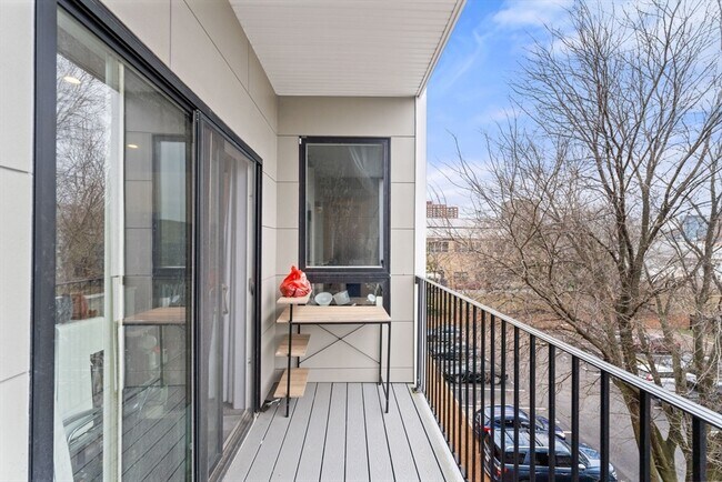 Photo - 1457 Tremont St Unidad 308