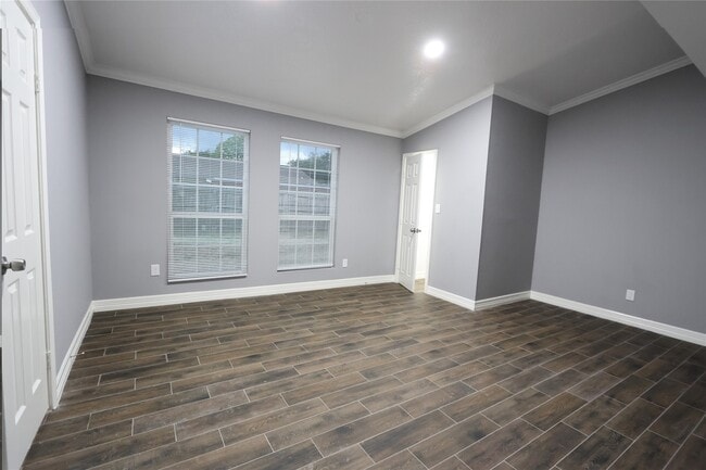 Photo - 10406 Townhall Ln