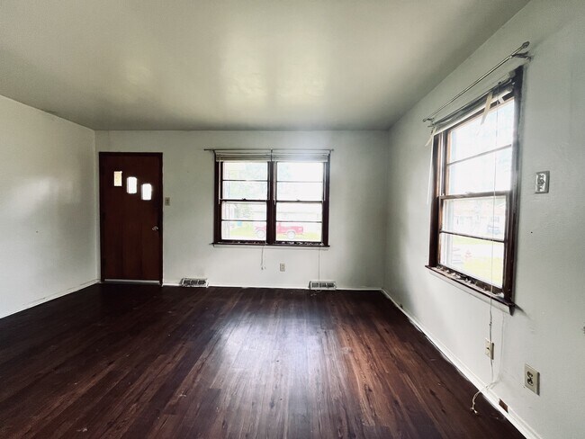 Photo - 610 Blair St