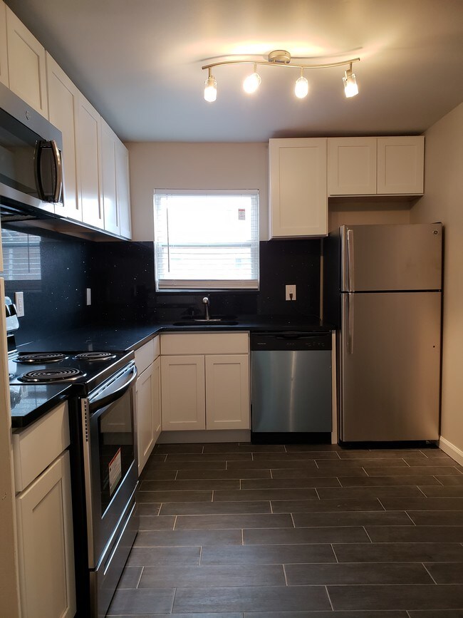 Raritan Crossing Apartments For Rent in New Brunswick, NJ