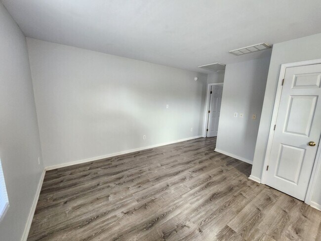 Photo - Cozy Apartment for Rent!