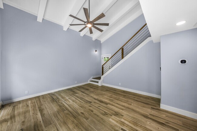 Photo - 1913 Lightsey Rd Unit B