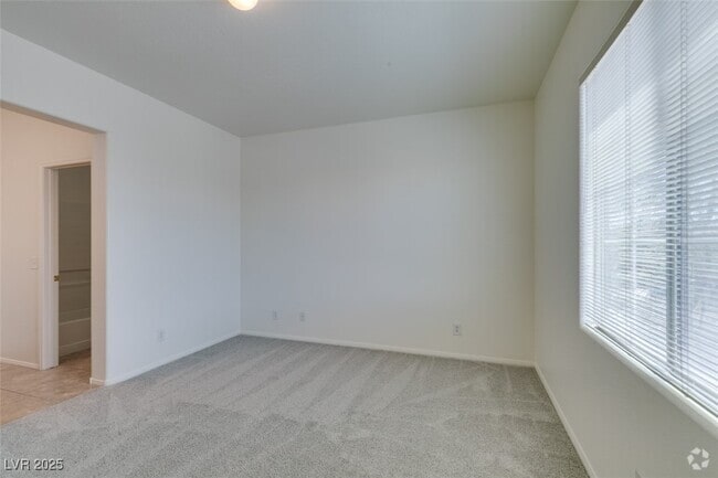 Building Photo - 1154 Village Crossing Lane Rental