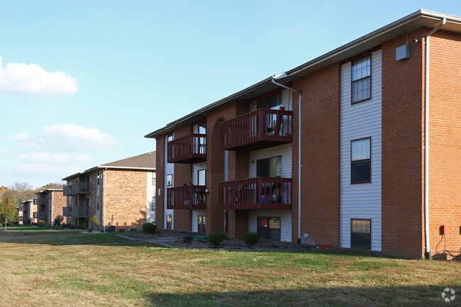 Bouse Apartment Homes