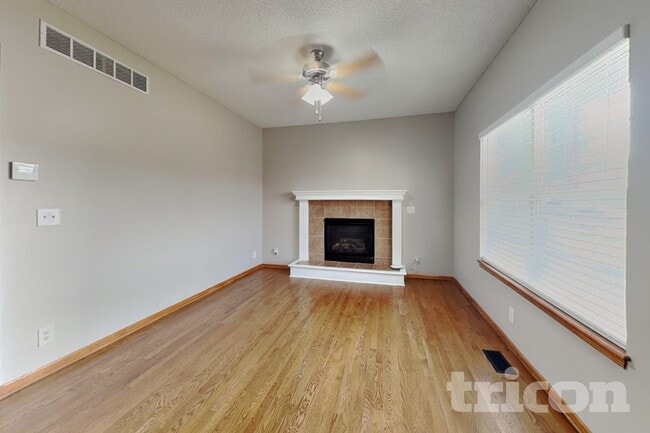 Photo - 432 Granite Dr