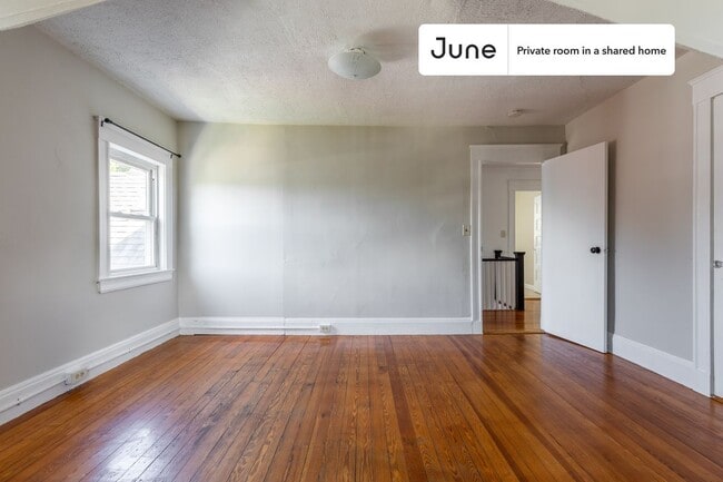 Photo - Room in Shared 9 bed/2 bath home Unit G