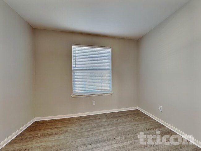 Photo - 2918 Gastonian Mills