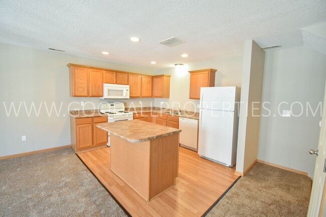 Photo - Pleasant Hill Townhome with 2-Car Garage, Walk-In Closets & Deck